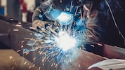 Hohe Standortkosten schwächen die Industrie im globalen Wettbewerb.