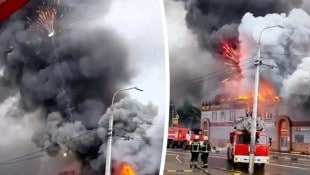 Ein Großbrand in einem russischen Einkaufszentrum löste eine Explosionsserie aus.