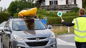 Die Abfahrtssperren sollen an weniger Stellen, dafür effizienter kontrolliert werden.