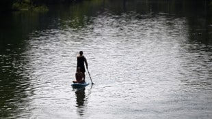 Ein nächtlicher Paddel-Ausflug endete für eine Frau auf der Traun tödlich (Symbolbild).