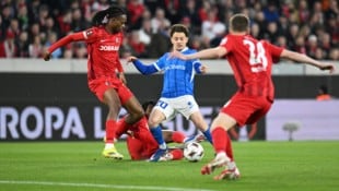 Konstantinos Karetsas (Mitte) wechselt nach Dortmund.