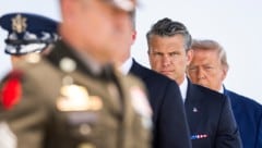 Das militärische Vorgehen der Trump-Regierung sorgt auch bei den eigenen Anhängern für Unmut – ...