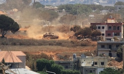 Israels Militär greift trotz einer Feuerpause regelmäßig den Libanon an (im Bild: ein ...