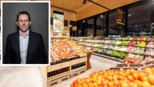 In Tirol gibt es an 55 Standorten eine Filiale von Billa. Der Vertriebsdirektor ist Kurt ...