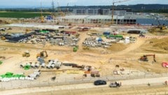 Die erste Stufe der Serverfarm in Kronstorf wird bereits errichtet.