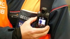 Beschimpfungen, Drohungen und körperliche Attacken gehören für viele Mitarbeiter der ...