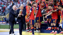 Die WM-Pläne von FIFA-Boss Gianni Infantino (li.) sorgen für Entsetzen.