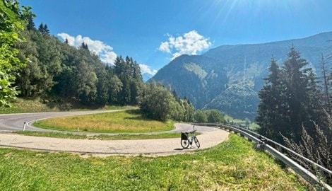 In Serpentinen von Mallnitz hinunter ins Mölltal – eine Straße ganz für uns allein.