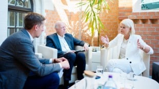 Die Ministerin im Gespräch mit der „Krone“