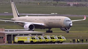 Der in Melbourne gestartete Jet landete nach exakt 24 Stunden und 24 Minuten Flugzeug im ...