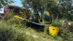 Der Pilot stieg wohl unverletzt aus dem Wrack aus und hatte mehrere Schutzengel an Bord.