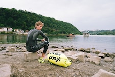 Am Sonntag startete der 23-Jährige in Passau. Dienstagvormittag schwamm der Extremsportler durch ...