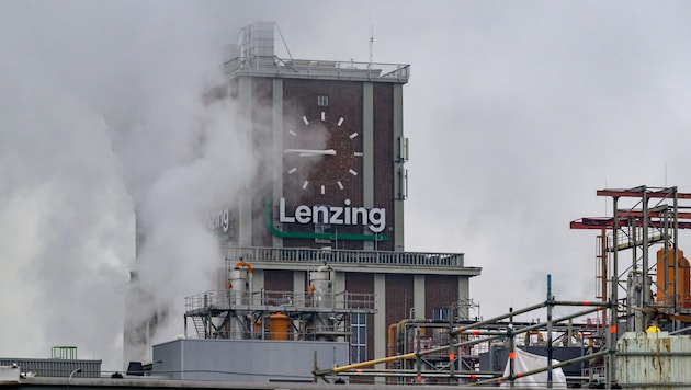 Faserhersteller Lenzing hat seinen Hauptsitz in der gleichnamigen Gemeinde in OÖ.