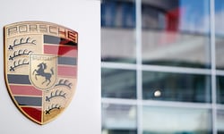 Bei Porsche geht der Kahlschlag in der Belegschaft weiter.