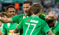 Ercan Kara erzielte einen Dreierpack.