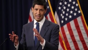 Kevin Warsh: Der neue Fed-Chef hatte die Märkte vor dem Zinsentscheid weitgehend im Unklaren ...