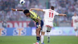 Fenerbahce um Jayden Oosterwolde (l.) setzte sich gegen Zabrze durch.