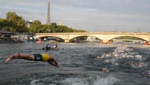 Spektakulär: Freiwasser-Schwimmen in der Seine.