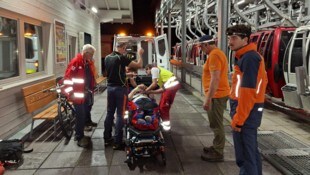 In der Talstation wartete dann der Rettungswagen.