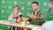 Die Grüne Bezirkssprecherin Margit Dablander und Landeschef Gebi Mair.