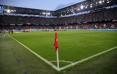 In der Nähe des Red-Bull-Stadions wechselte ein Grundstück den Besitzer.