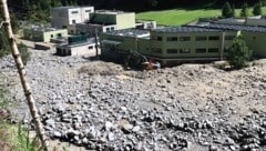 Das Gelände der Kläranlage wurde verschüttet, wahrscheinlich ist auch die Kanalzuleitung ...