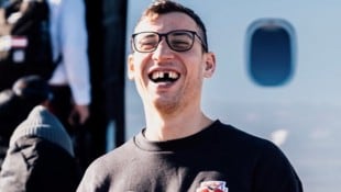 Kann mittlerweile wieder lachen: Eisbulle Peter Hochkofler.
