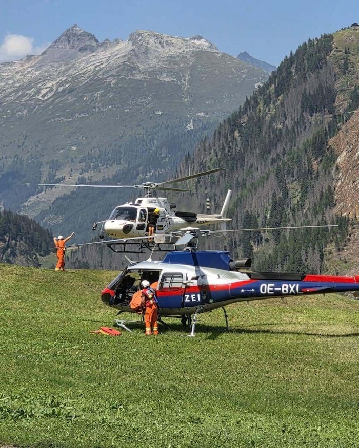 Insgesamt standen vier Hubschrauber im Einsatz.