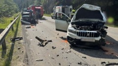 Die Fahrbahn war nur eingeschänkt befahrbar. 