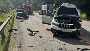 Die Fahrbahn war nur eingeschänkt befahrbar. 