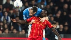 Lameck Banda! (vorne) will nicht mehr für Lecce spielen.