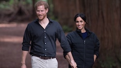 Jacke statt Sommerkleid: Schon bei der Neuseeland-Reise griff Meghan wegen der kühlen ...