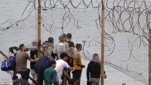 Tausende Migranten erreichten innerhalb kurzer Zeit die spanische Exklave Ceuta.