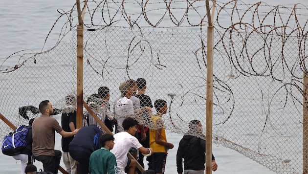 Tausende Migranten erreichten innerhalb kurzer Zeit die spanische Exklave Ceuta.