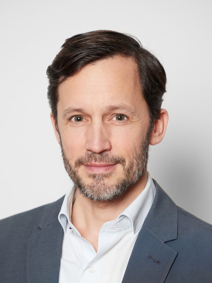 Schwerter erinnert die Regierung an die eigenen Ziele.