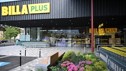Billa Plus hat im Linzer Pro-Kaufhaus kürzlich seine größte Filiale in OÖ eröffnet.