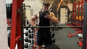 Lukas Seyrkammer stählt fünfmal pro Woche seinen Körper in der Kraftkammer.