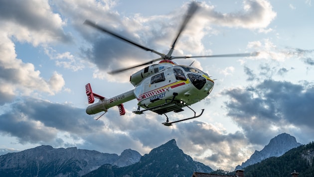 Die Dreijährige wurde mit dem Rettungshubschrauber ins Krankenhaus geflogen.