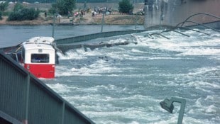 ÖNB/Foto: Walter Wobrazek Die Wiener Reichsbrücke war gegen 5 Uhr morgens eingestürzt; dieses Bild wurde kurz darauf ...