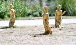 210 Figuren wurden entwendet.