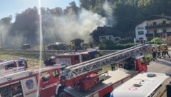 Das durch kuriosen Grund ausgelöste Feuer raubte Daniel, seiner Sandra und den Kindern das ...