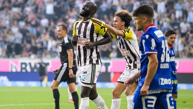 Samuel Adeniran brachte den LASK mit seinem Doppelpack auf die Siegerstraße.