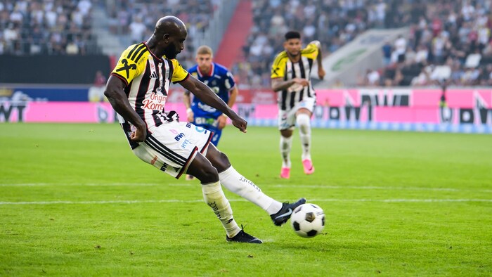 Samuel Adeniran verwandelte den Elfemter zur 2:0-Führung.