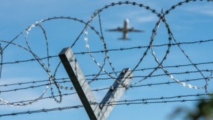 Nach vier Jahren Rund-um-die-Uhr-Überwachung ist ein islamistischer Gefährder in Deutschland nun ...
