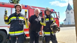 Christian Tragner Josef Rumpold und die Feuerwehr Poggersdorf mit dem Wespenspray – es wird nur in Ausnahmefällen ...