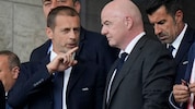 Aleksander Ceferin (li.) und Gianni Infantino