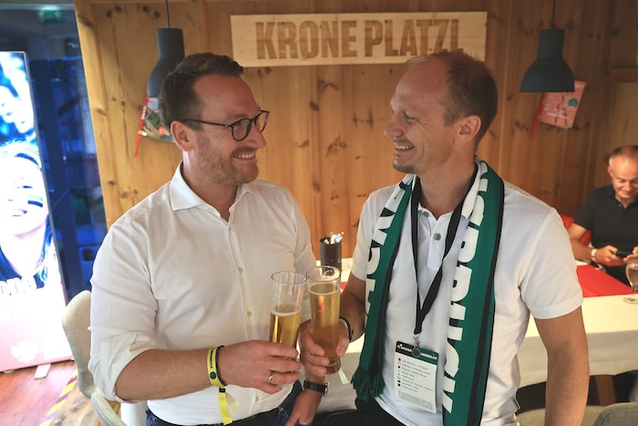 LH-Stv. Philip Wohlgemuth und BM Hannes Anzengruber (re.) kamen vorbei.
