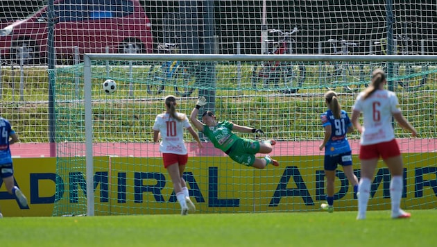 Hier traf Maria Plattner traumhaft zum 1:0.