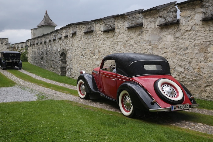 Sehenswert: die große Oldtimer-Schau.