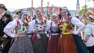 Die wunderschöne Gailtaler Tracht beim Umzug